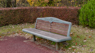 レトロなベンチ