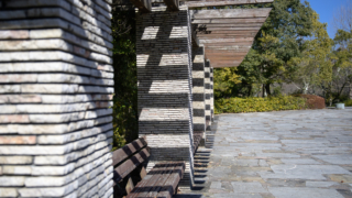 公園のパーゴラ